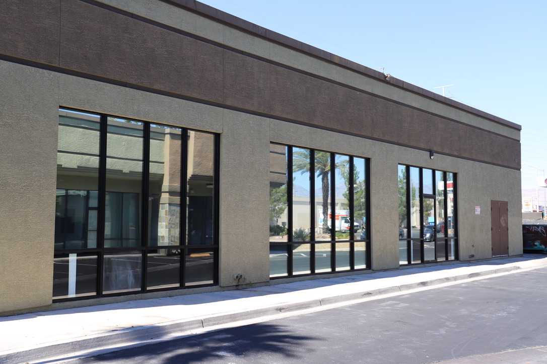 Commercial storefront window tinting after